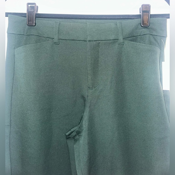 NWT Old Navy Dark Forest Green Pixie Pants - Picture 3 of 7